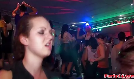 Dalam Hitam - orang cabul Pada Patroli - Riley Renee indosexvideo - Slim Kecantikan Menyebalkan Di HC