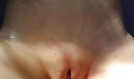 Putus artisindosex asa, gadis Cam lembut dan menetes