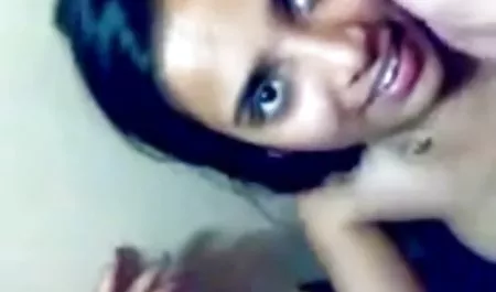 Cewek indosex colmek cantik cewek seksi Amy mencintai bercinta yang baik untuk kamera
