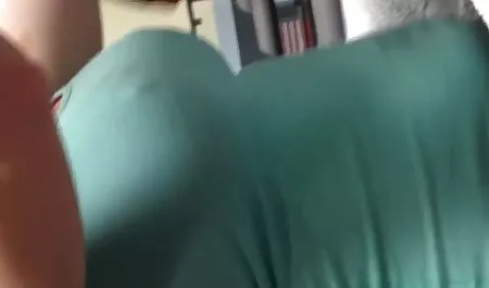 Terangsang remaja Riley twitter indosex Kakek bercinta dengan dua besar
