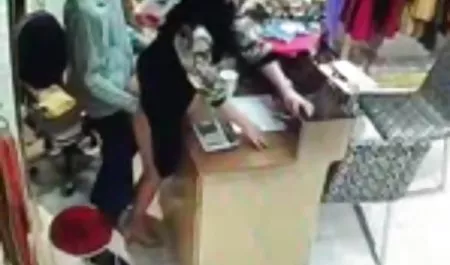 Saya melihat anda menatap indosex arab lutut saya tertinggi di kelas Joi